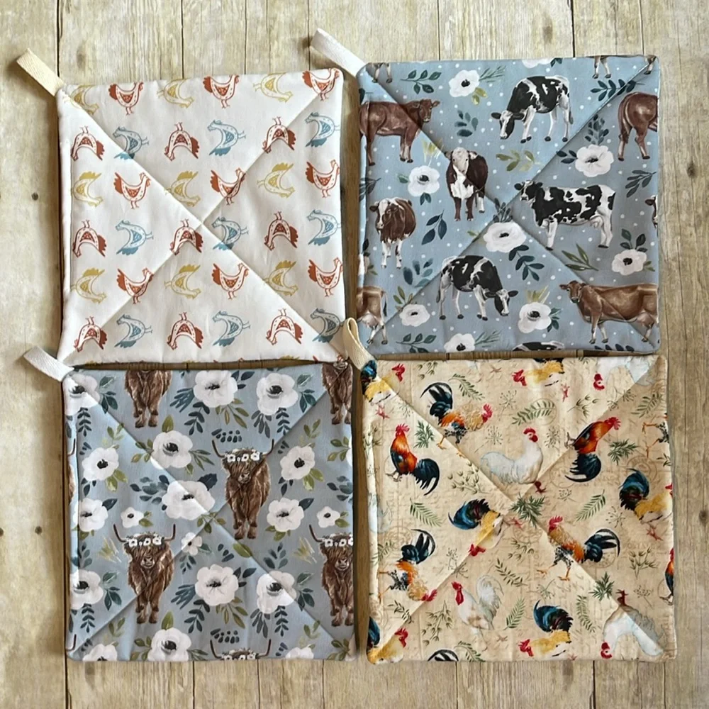 Bundle of 4 Farm Animal Print Pot Holders Set Farmhouse Kitchen